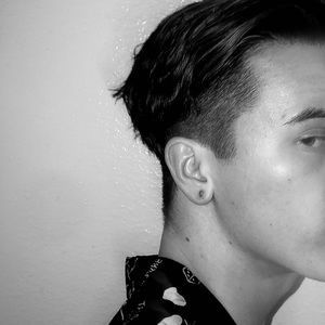 Meet your Posher, Nicholas